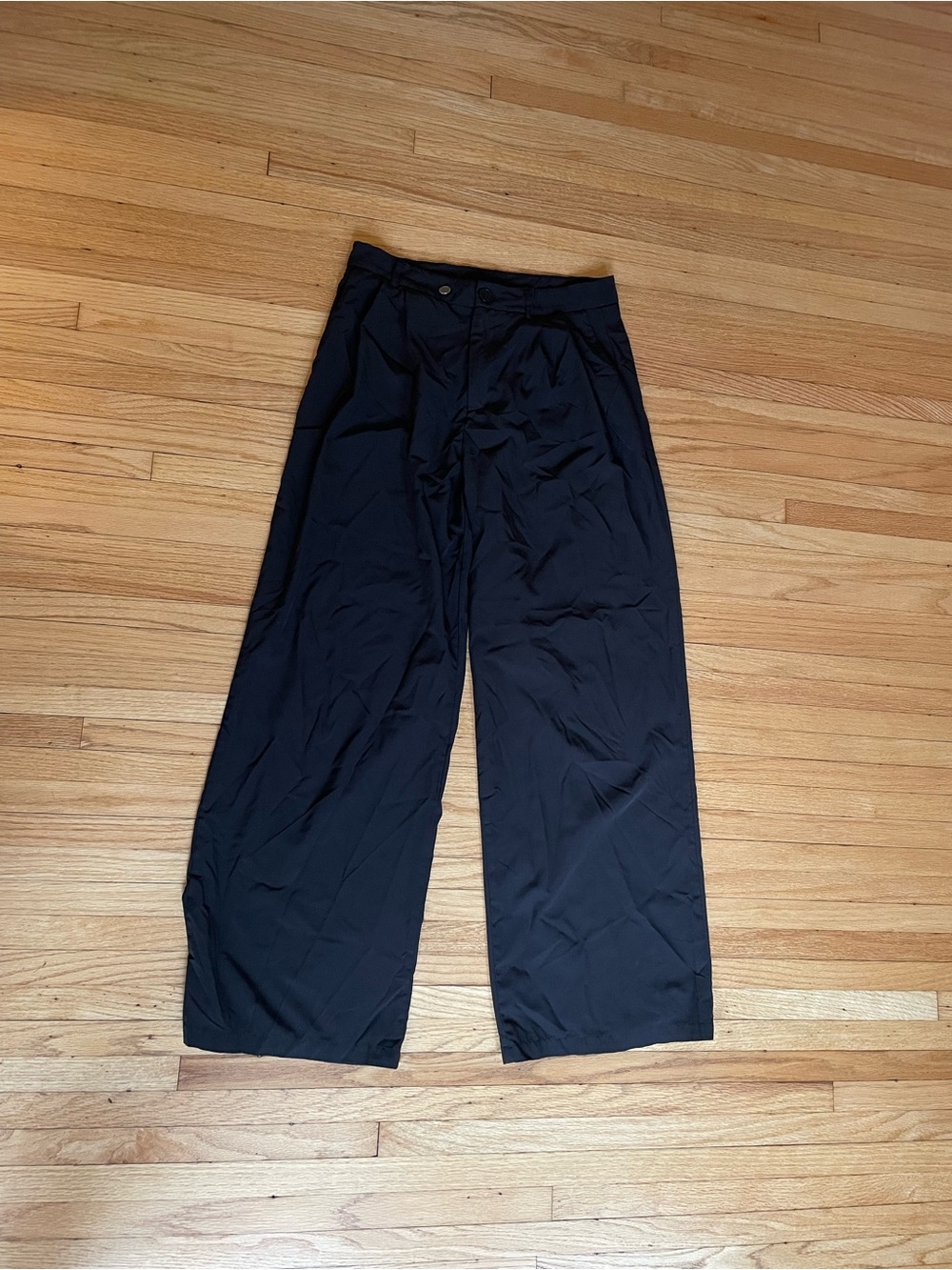 SHEIN Black Wide-Leg Men’s Chinos